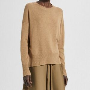 Theory Karenia Cashmere Sweater in Camel